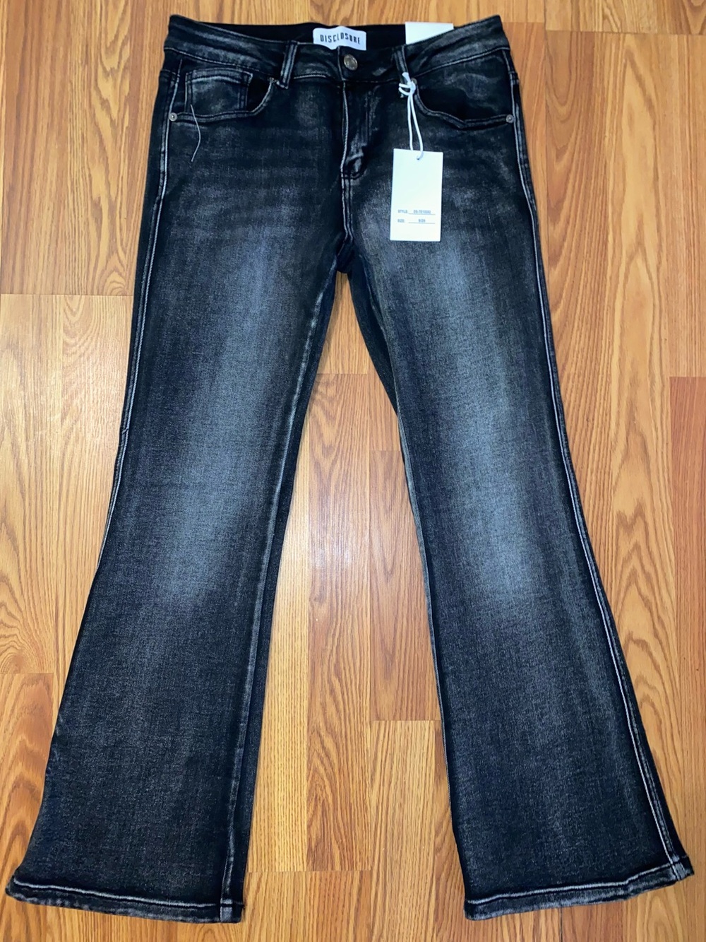 NWT | Disclosure | Low-Rise Boot Cut Black Washed Jeans | Size 9/29